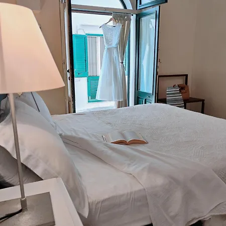 Palazzo Del Capitolo - By I Bastioni San Domenico فندق مبيت وإفطار غالّيبولي