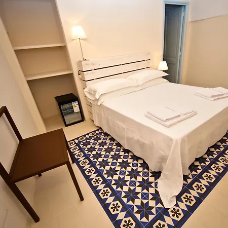 فندق مبيت وإفطار Palazzo Del Capitolo - By I Bastioni San Domenico 4*
