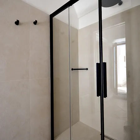 Palazzo Del Capitolo - By I Bastioni San Domenico فندق مبيت وإفطار غالّيبولي